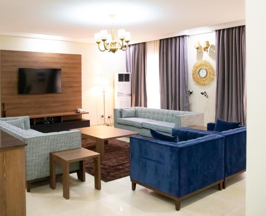 Metro Apartments Lagos Buitenkant foto